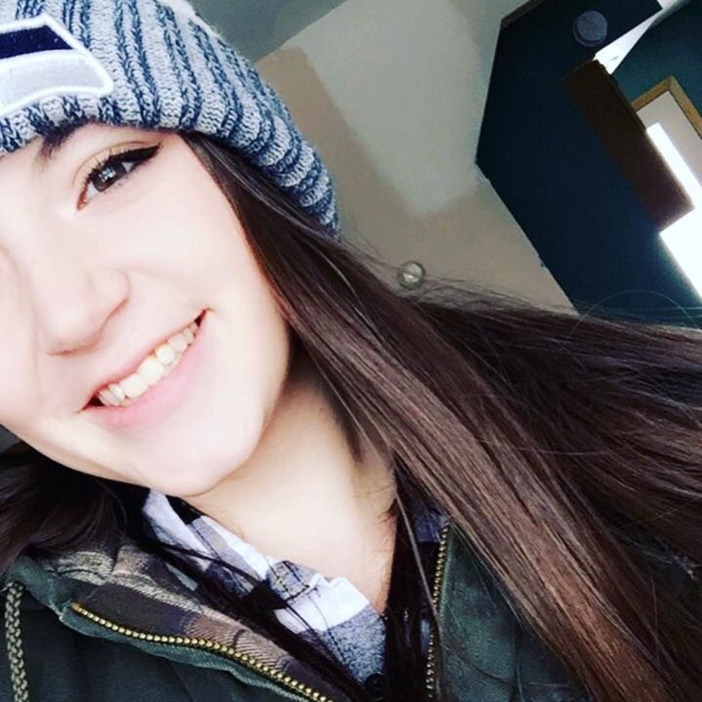 Meet your Posher, Devyn